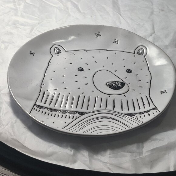 Pier 1 "Bear" Etched Dinner Plate makes any meal an adventure, Black on White - Picture 5 of 5